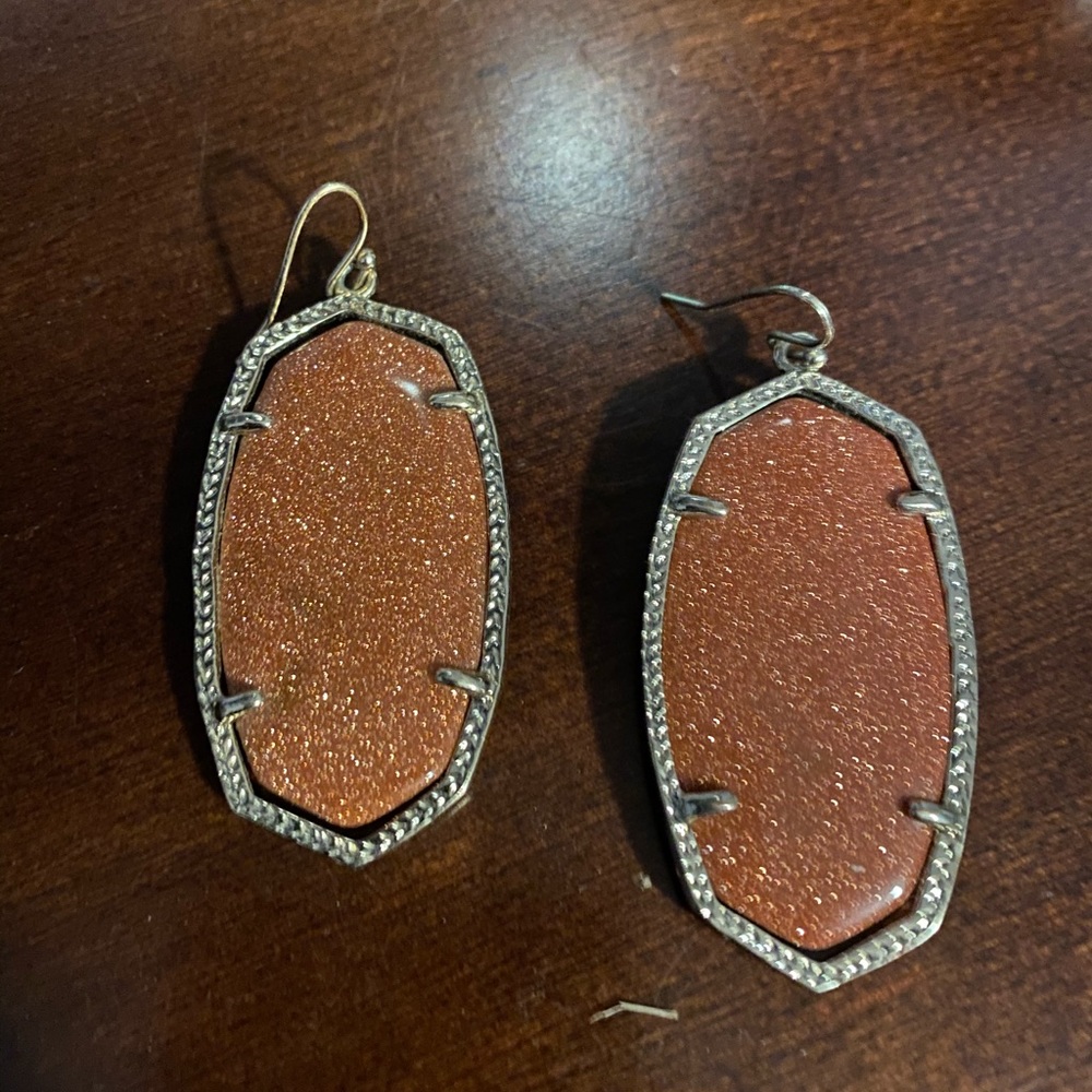 Kendra Scott goldstone drop earring